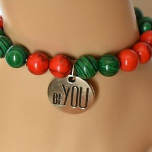 Natural stone charm bracelet